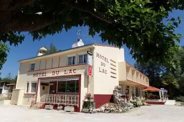בית מלון כפרי Hôtel Restaurant Du Lac