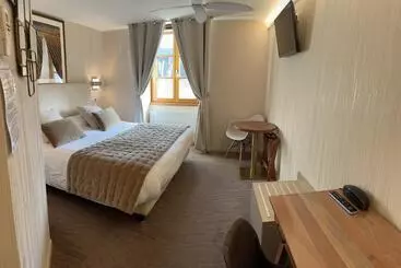 هتل Logis Hôtel Des Messageries