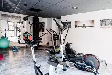 فندق Logis Hôtel Restaurant Au Lion Rouge