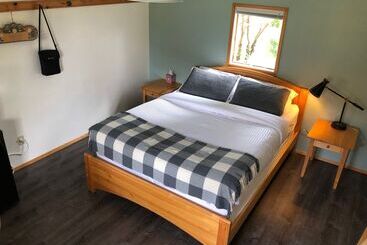 בית מלון כפרי Sheep Mountain Lodge