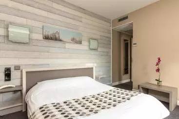 בית מלון כפרי Logis Hôtel Le Rond Point