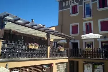 فندق Hôtel Restaurant Le Lassus