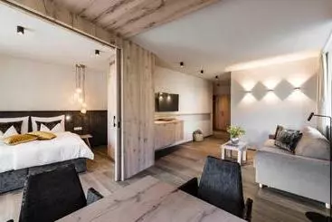 ホテル Schenna Resort