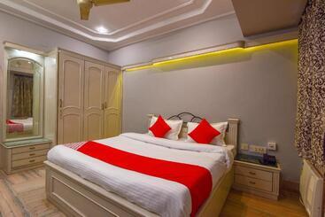 فندق Oyo 14371 Treetops Guest House