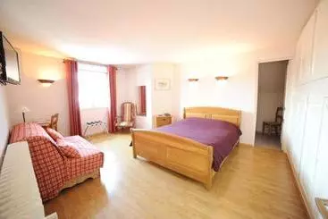 فندق Logis Hôtel Restaurant Barrey