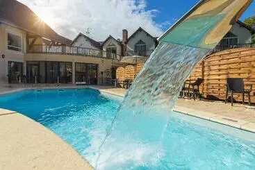 בית מלון כפרי Logis Hôtel Parenthèse, Restaurant & Spa