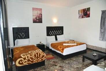 ペンション Equinox