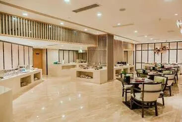 ホテル Days Inn By Wyndham Business Place Sichuan Bazhong