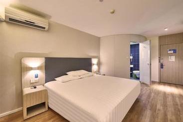 Otel Hanting Jining Sishui