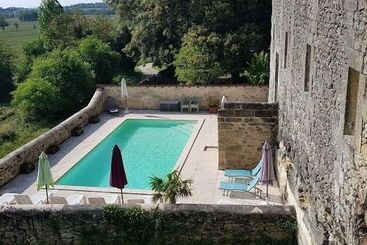 Отель Château Fleur De Roques Puisseguin Saint Emilion