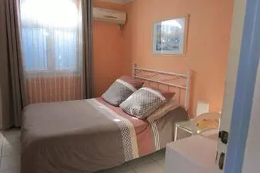 هتل La Petite Auberge