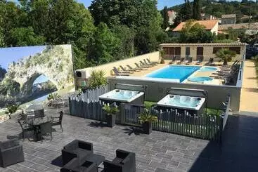 Hotel Logis Hôtel Restaurant Bellevue