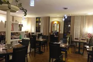 Logis Hotel Restaurant De La Poste