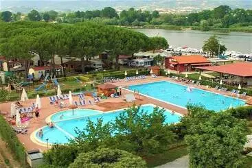 هتل Greenchalets Ameglia   Campsite