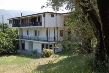 هتل آپارتمان Il Moro Della Molpa