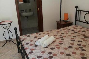 Bed and Breakfast Zia Amalia Villa Asfodelo