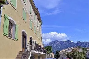 Auberge   Hotel U Paradisu