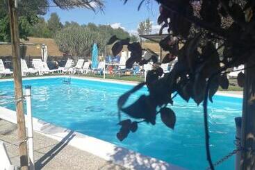 בית מלון כפרי Albergo Nuovo Gianduia