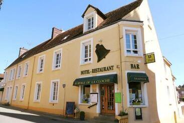 Отель Auberge De La Cloche