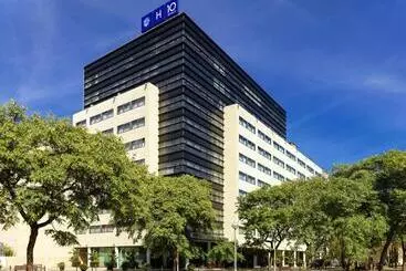 Отель H10 Marina Barcelona