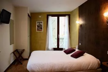 Отель Logis La Chaumiere Saintmaurice