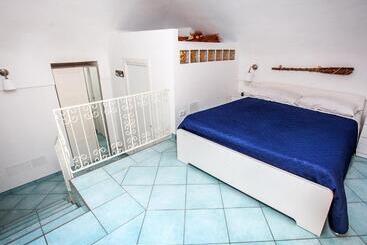 B&b La Grotta Marina