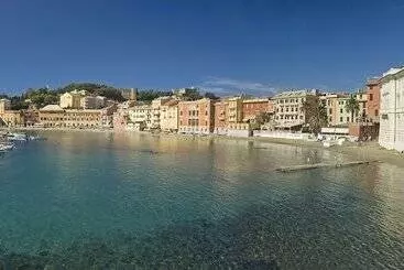 アパートホテル Servano S Villas