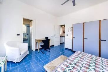 هتل آپارتمان Servano S Villas
