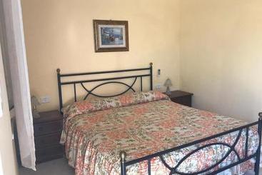 קוטג'' La Grande Quercia