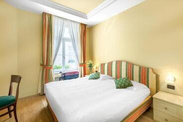 Residence St. Andrew's Palace