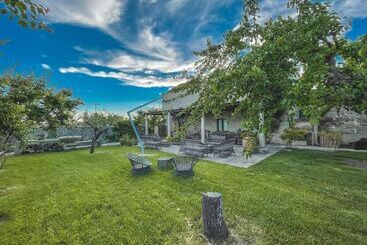 בית מלון כפרי Relais Masseria Capasa