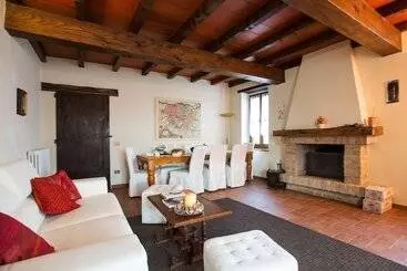 Aamiaismajoitus (B&B) Villa Manganina