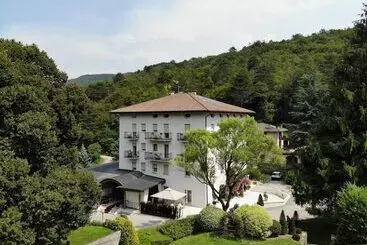 Hotel Lilla