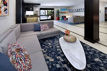 Holiday Inn Hotel & Suites Anaheim, An Ihg