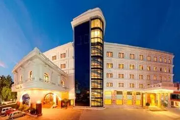 Отель Anandha Inn Convention Centre And Suites
