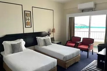 Hotel Rainbow Paradise Beach Resort