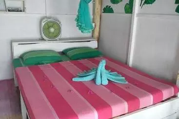 Bed & Breakfast Amaranthe Beach Cabanas