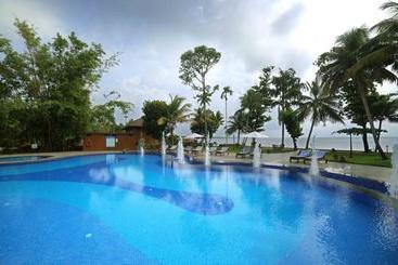 Uday Backwater Resort