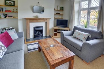 Cosy Cottage In Quiet Setting Nearby Magnificent Beaches Of Lynton
