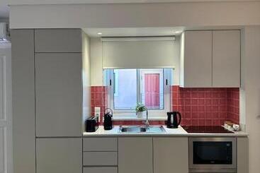 Cardeal Suites & Apartments