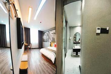 Thank Inn Chain Hotel Mianyang Santai Chengbei Bus Station