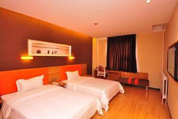 Hotel 7days Premium Ji`nan Luokou Clothing City Wuying Hill North Road