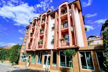 پانسیون Art Villa Rozalia