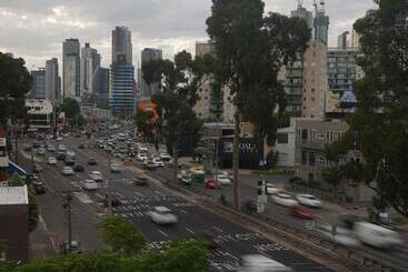 Clarion Apartments South Melbourne