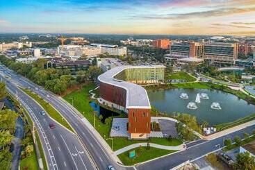 בית מלון כפרי Eleo At The University Of Florida