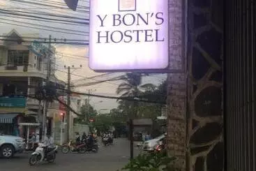 هتل Y Bon