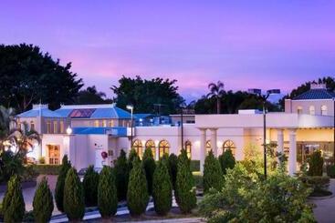 모텔 Shangri La Gardens