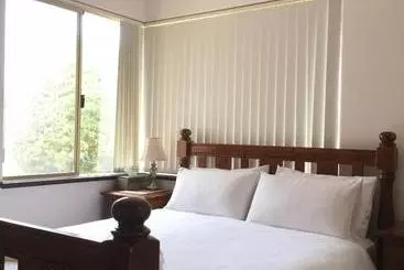 The Royal Dolphin Bed & Breakfast Safety Bay
