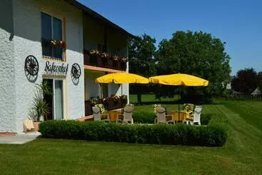 Bed and Breakfast Safronhof