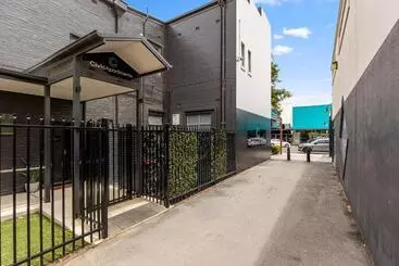 モーテル Civic Apartments